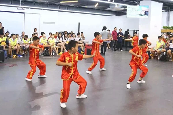如何通过数据分析优化篮板训练效果?_0